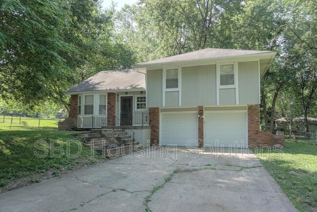 property at 613 NE 114th Terrace