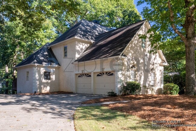 2862 Clary Hill Dr in Roswell, GA - Building Photo - Building Photo