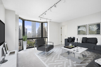 1111 N. Dearborn St. in Chicago, IL - Building Photo - Building Photo