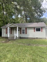 1518 Boggan Dr in Tupelo, MS - Building Photo