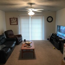 144 Bald Eagle Blvd, Unit 2 in Hollister, MO - Building Photo - Building Photo