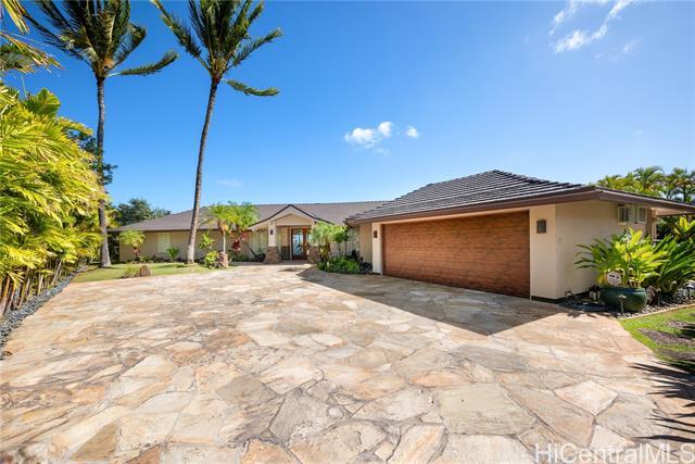 property at 625 Hakaka Pl