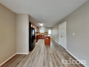 10911 Bosal Trail in San Antonio, TX - Foto de edificio - Building Photo