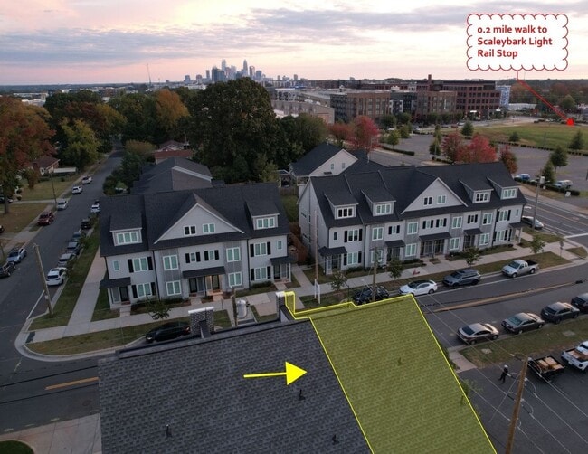 215 Freeland Ln in Charlotte, NC - Building Photo - Building Photo