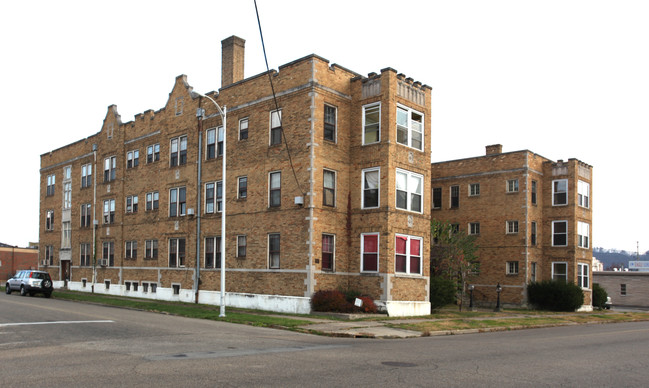 Streich Apartments in Portsmouth, OH - Building Photo - Building Photo