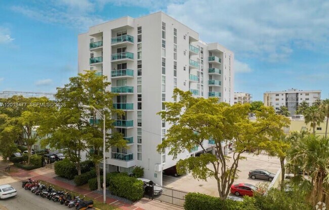 property at 1035 West Ave
