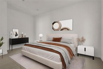 924 Marseille Dr in Miami Beach, FL - Foto de edificio - Building Photo