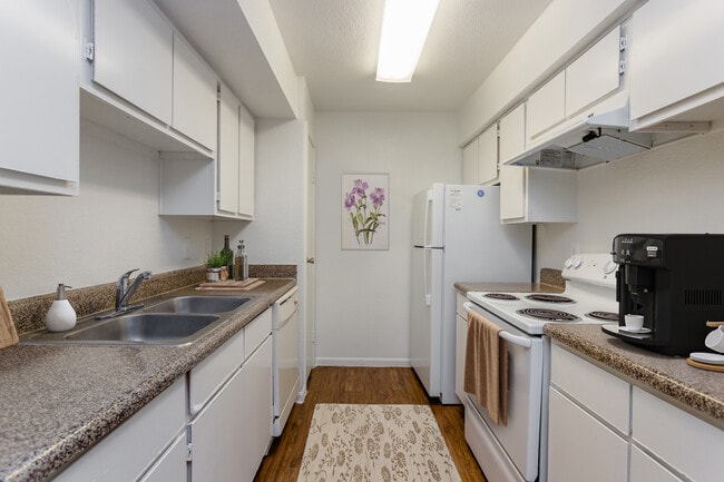 Foxwood in Humble, TX - Building Photo - Building Photo