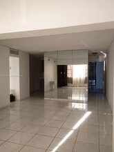1800 SW 25th St in Miami, FL - Building Photo - Building Photo