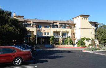 Oak Creek Senior Villas in Thousand Oaks, CA - Building Photo - Building Photo