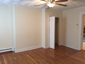 25 Chelsea St, Unit 2 in Boston, MA - Building Photo - Building Photo