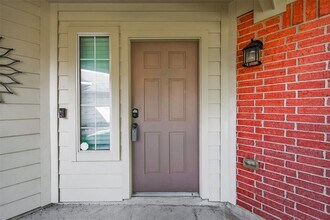 14435 Benningcrest Ln in Houston, TX - Building Photo - Building Photo