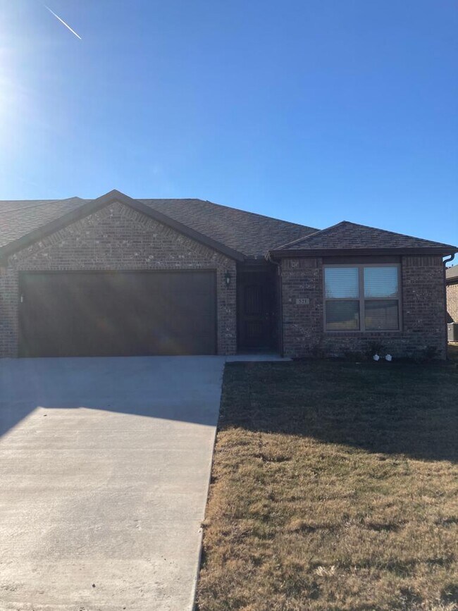 521 Little Lona Ave Rentals in Centerton, AR