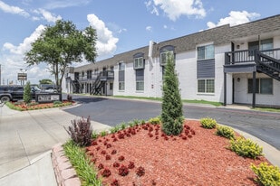 Autumn Ridge Apartments in Tulsa, OK - Building Photo