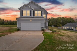 133 Pumice Dr in Statesville, NC - Building Photo