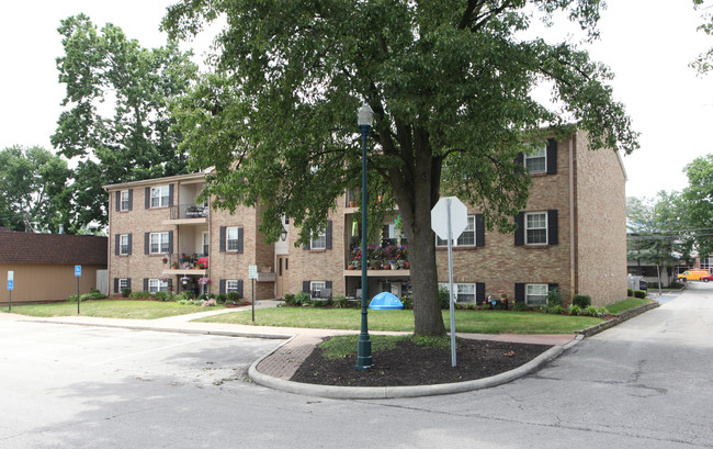 101 N High St in Gahanna, OH - Foto de edificio - Building Photo