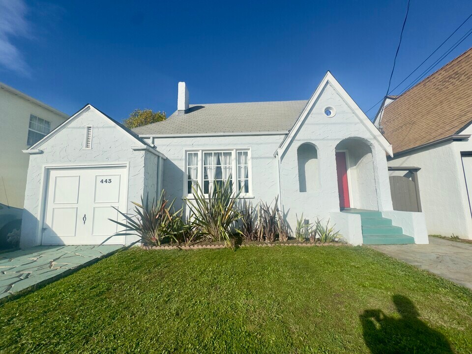 443 40th St in Richmond, CA - Building Photo