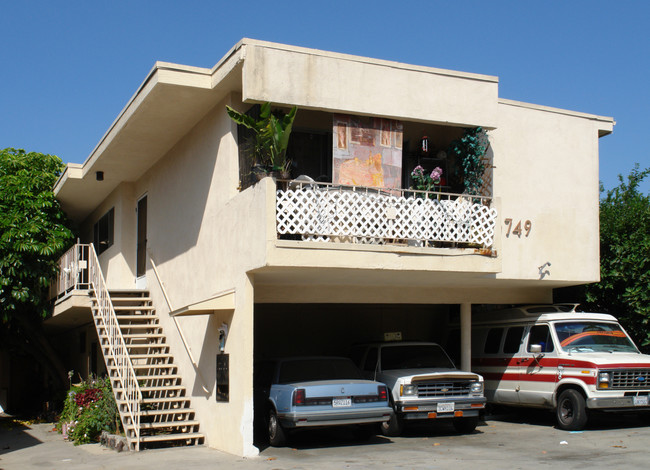 3749 Veteran Ave in Los Angeles, CA - Building Photo - Building Photo