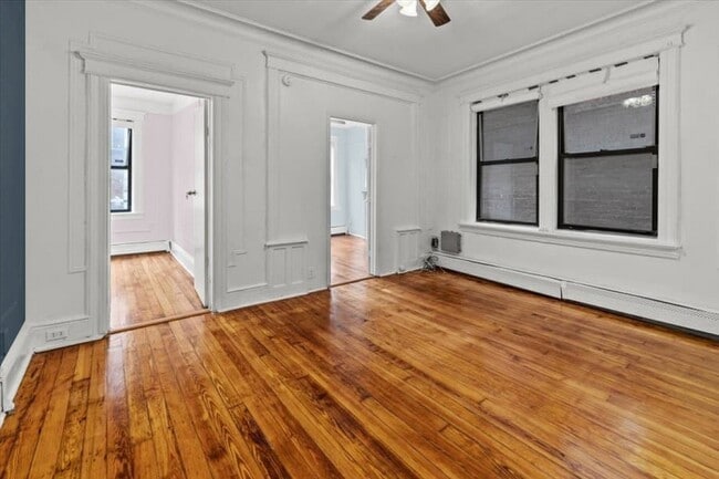 122A Baldwin Ave in Jersey City, NJ - Building Photo - Building Photo