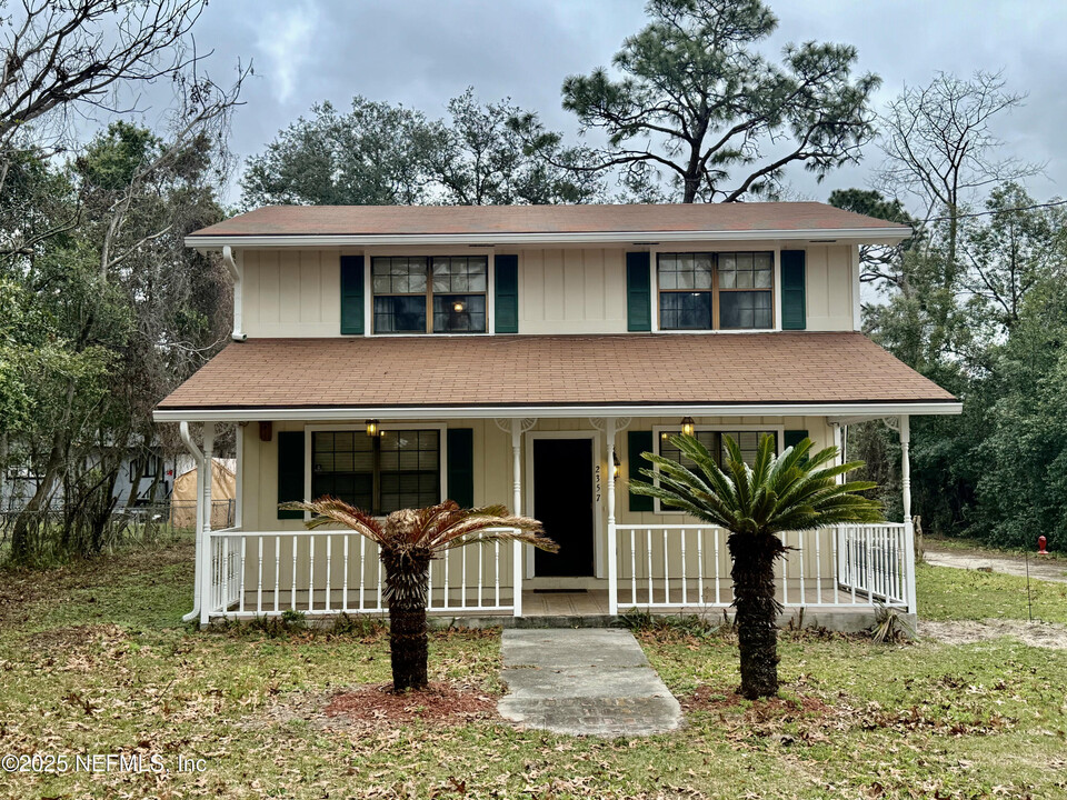 2357 Davis Rd in Jacksonville, FL - Building Photo