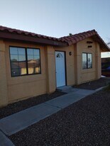 2910 La Palma Dr in Laughlin, NV - Building Photo