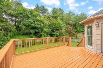 8112 Meadowood Ln in Knoxville, TN - Building Photo - Building Photo