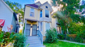 6833 S Green St in Chicago, IL - Building Photo