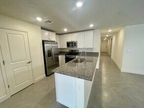 964 Cascade Range Dr in Sparks, NV - Building Photo - Building Photo