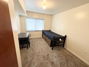 Amsterdammer Place in Ann Arbor, MI - Foto de edificio - Building Photo