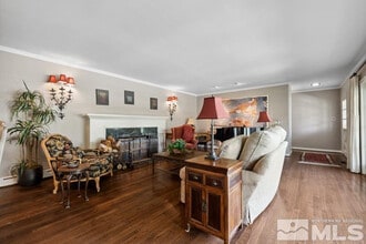 1880 Meadowview Ln in Reno, NV - Building Photo - Building Photo