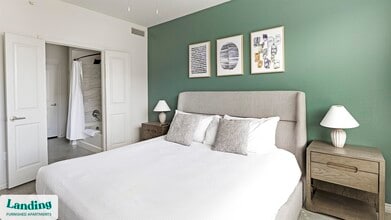 750 Fort Worth Ave, Unit 148 in Dallas, TX - Building Photo - Building Photo