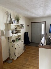 219 Whiskeag Rd in Bath, ME - Foto de edificio - Building Photo