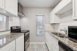 4039 Cole Ave in Dallas, TX - Building Photo