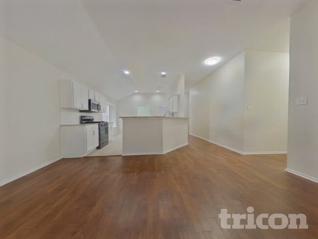 12129 Angel Food Ln in Fort Worth, TX - Building Photo - Building Photo