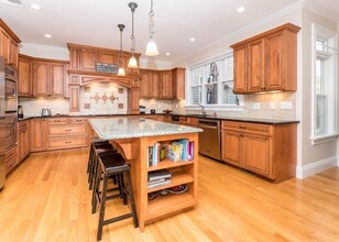 59 Gilman Rd in Waltham, MA - Building Photo - Building Photo