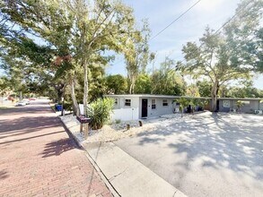 115 Cleveland Ave SW in Largo, FL - Building Photo - Building Photo