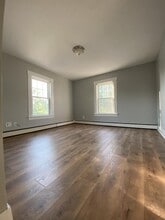 9 Mt Auburn St in Somersworth, NH - Building Photo - Building Photo