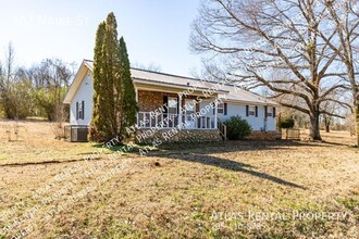 102 Maine St in Talladega, AL - Building Photo - Building Photo