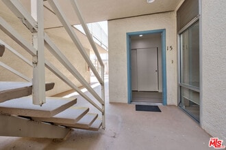 1200 W Huntington Dr-Unit -15 in Arcadia, CA - Building Photo - Building Photo