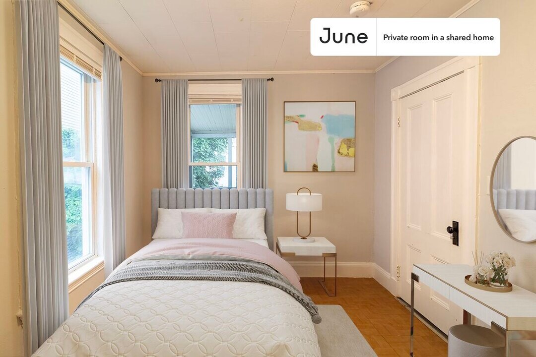 Room in Shared 3 bed/1 bath home in Cambridge, MA - Building Photo