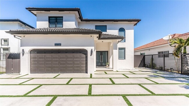 15817 SW 138th Terrace in Miami, FL - Building Photo - Building Photo