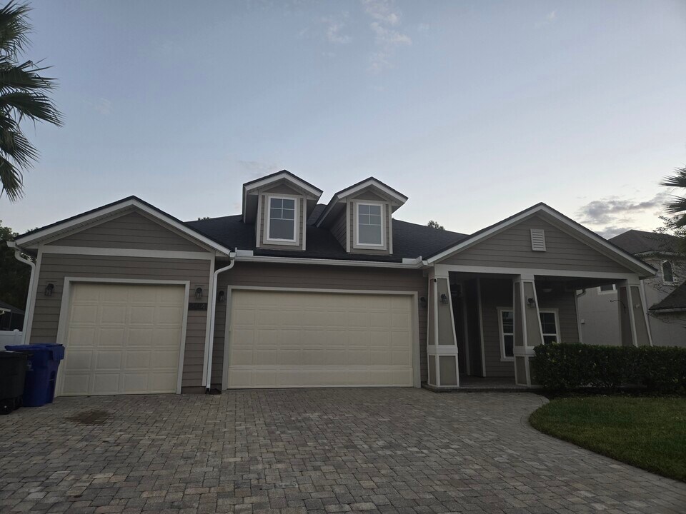 204 Balvenie Dr in Fruit Cove, FL - Building Photo