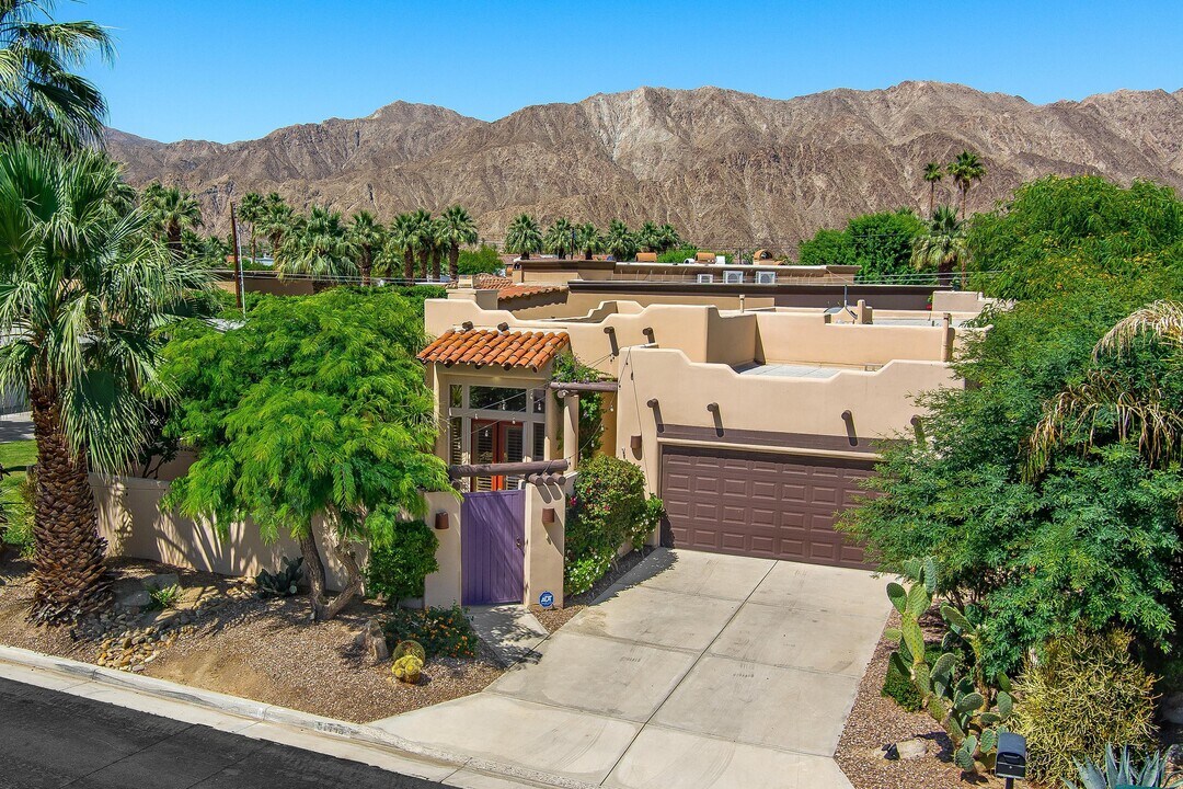 51445 Cll Guatemala in La Quinta, CA - Building Photo