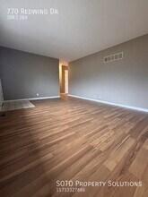 770 Redwing Dr in Florissant, MO - Building Photo - Building Photo