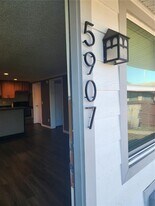 5901 Bryce Ln in Town 'n' Country, FL - Building Photo