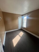 2102 Raspberry St in Erie, PA - Building Photo - Building Photo