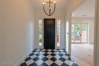 2390 Crombie Ct in Westlake Village, CA - Building Photo - Building Photo