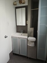 250 3rd Ave in Los Angeles, CA - Foto de edificio - Building Photo