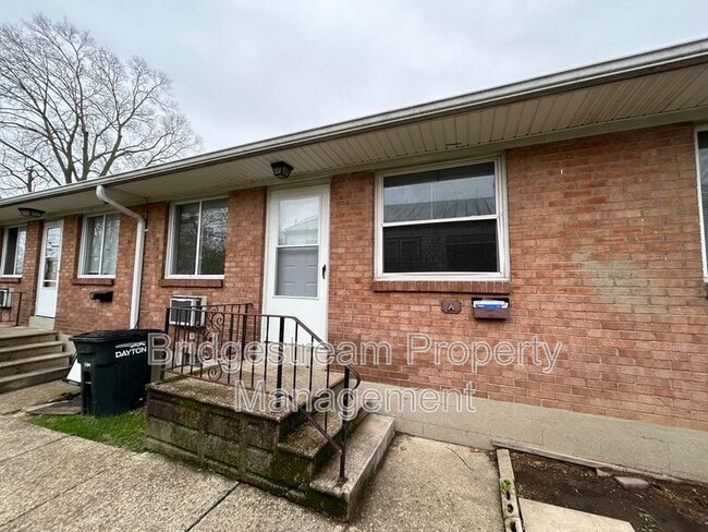 property at 1431 Huffman Ave