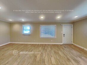 2434 Main St NW in Atlanta, GA - Foto de edificio - Building Photo